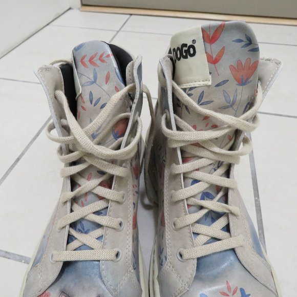 Dogo Women's Floral Lace Up Boots - Beige - Picture 5 of 16